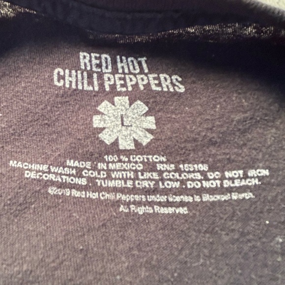 Red Hot Chili Peppers Black Short Sleeve Graphic Tee - Picture 4 of 5